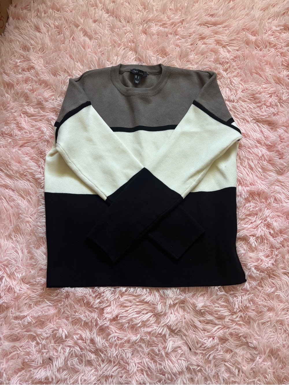 New Look Women's Colorblock Crewneck Sweater in Taupe, Cream & Black